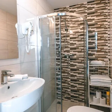 Apartamentų viešbutis Brother House 2*