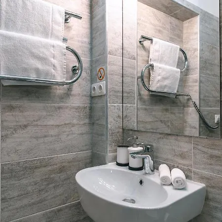 Brother House 3* Каунас