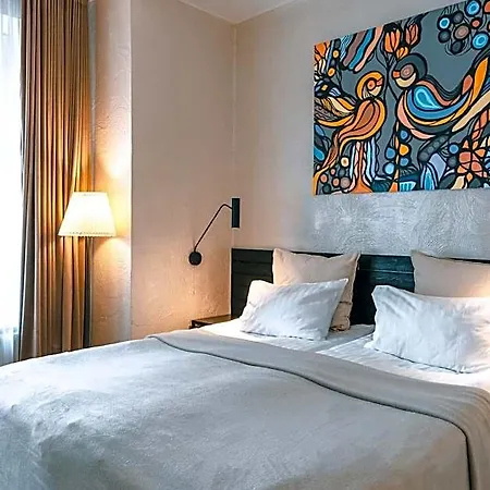Brother House Aparthotel 3*