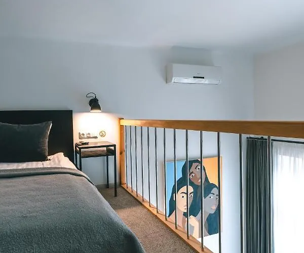 Brother House Aparthotel