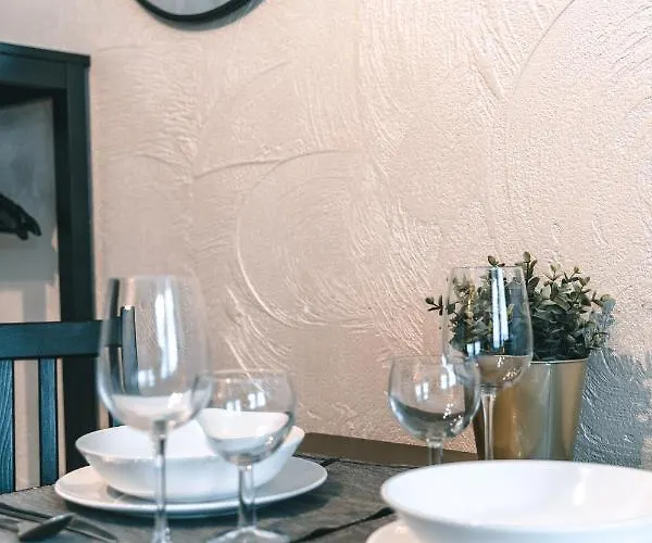 Aparthotel Brother House