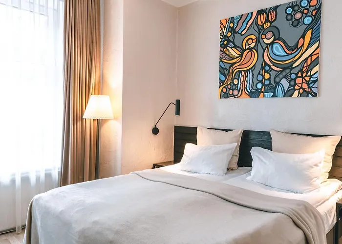 Brother House Aparthotel 3*