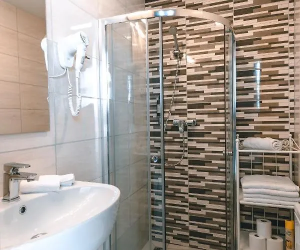 Aparthotel Brother House 3*