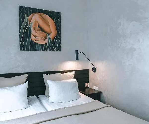 Aparthotel Brother House 3*